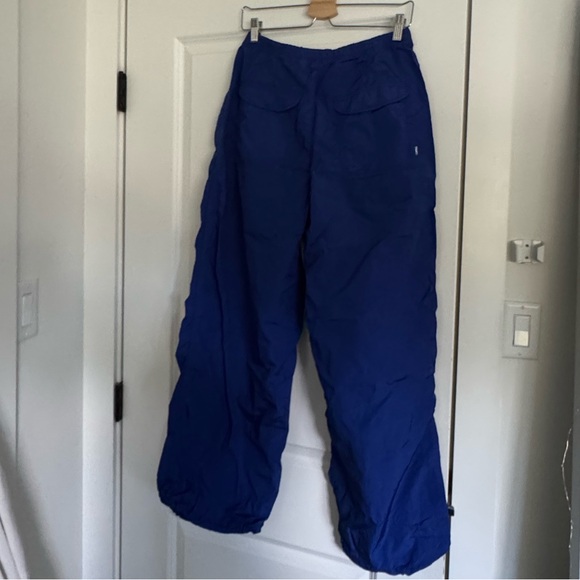 Aritzia Aviator Parachute Pants - Picture 2 of 4